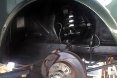 Ford-Mustang-V8-Achse-Stossdaempfer-1