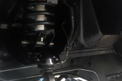 Ford-Mustang-V8-Achse-Stossdaempfer